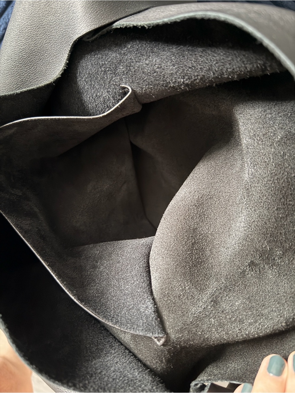 Loewe Black Nappa Oversized Bow Shoulder Bag - Picture 6 of 13